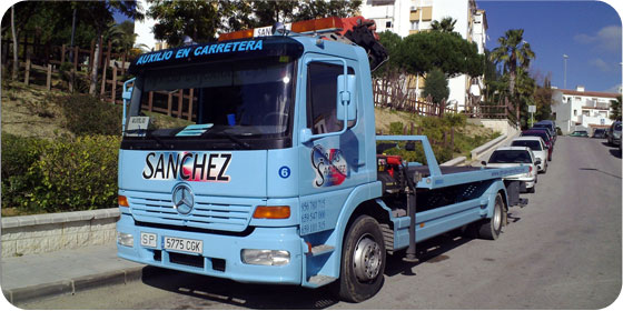 Gruas Sanchez, San Roque | Rescate en carretera, auxilio en carretera, asistencia en carretera